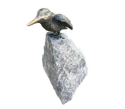 Rottenecker Bronzefigur Eisvogel auf Findling